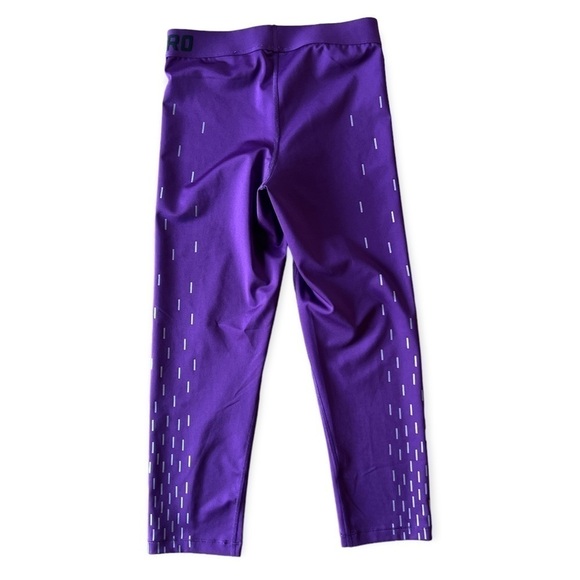 Nike Pro Women’s Royal Purple Capri 3/4 Length Leggings, Small - Picture 2 of 7